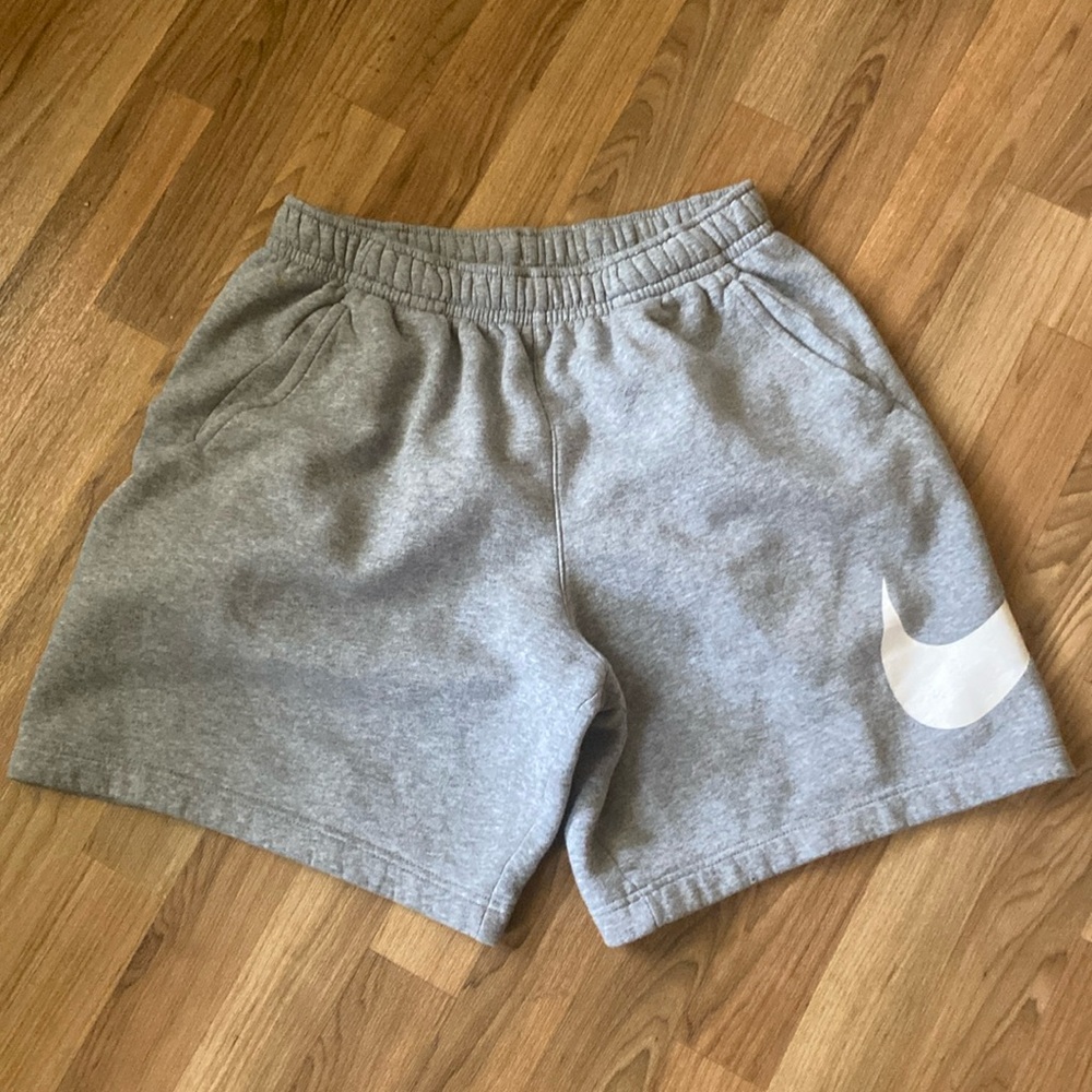 Men’s M Nike Shorts